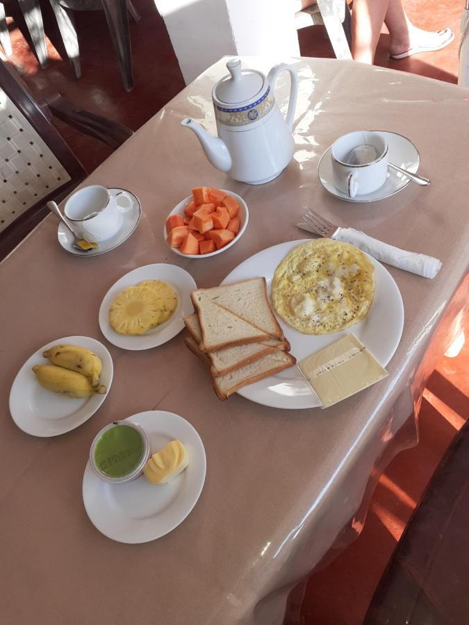 Pearl Holiday Inn 미리사 외부 사진